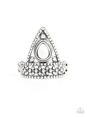 Paparazzi Ring (R228)